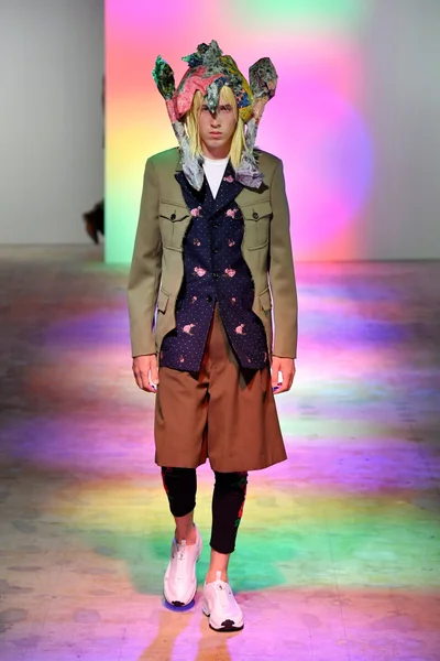 Look 5